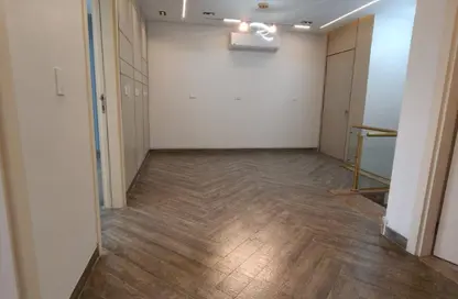 دوبلكس - 3 غرف نوم - 2 حمامات للايجار في جاردن ريزدنس - هايد بارك - مدينة القاهرة الجديدة - القاهرة