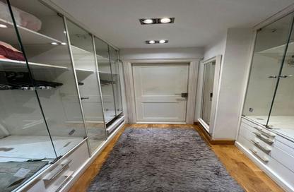 Apartment - 2 Bedrooms - 3 Bathrooms for rent in Ahmed Heshmat St. - Zamalek - Cairo Apartment - 2 Bedrooms - 3 Bathrooms for rent in Ahmed Heshmat St. - Zamalek - Cairo