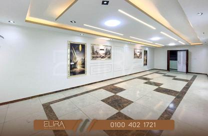 Apartment - 3 Bedrooms - 2 Bathrooms for sale in Iskandar Ibrahim St. - Miami - Hay Awal El Montazah - Alexandria