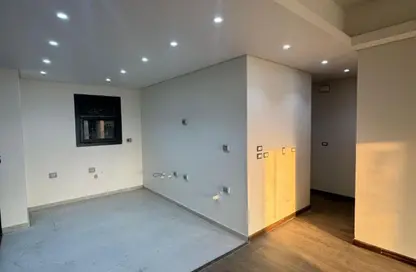 Apartment - 3 Bedrooms - 2 Bathrooms for sale in AlKarma Kay - Sheikh Zayed Compounds - Sheikh Zayed City - Giza