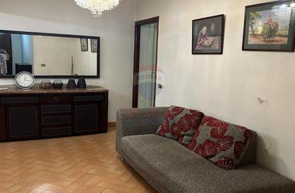 Apartment - 3 Bedrooms - 3 Bathrooms for sale in Al Gezira El Wosta St. (Yousef Kamel) - Zamalek - Cairo