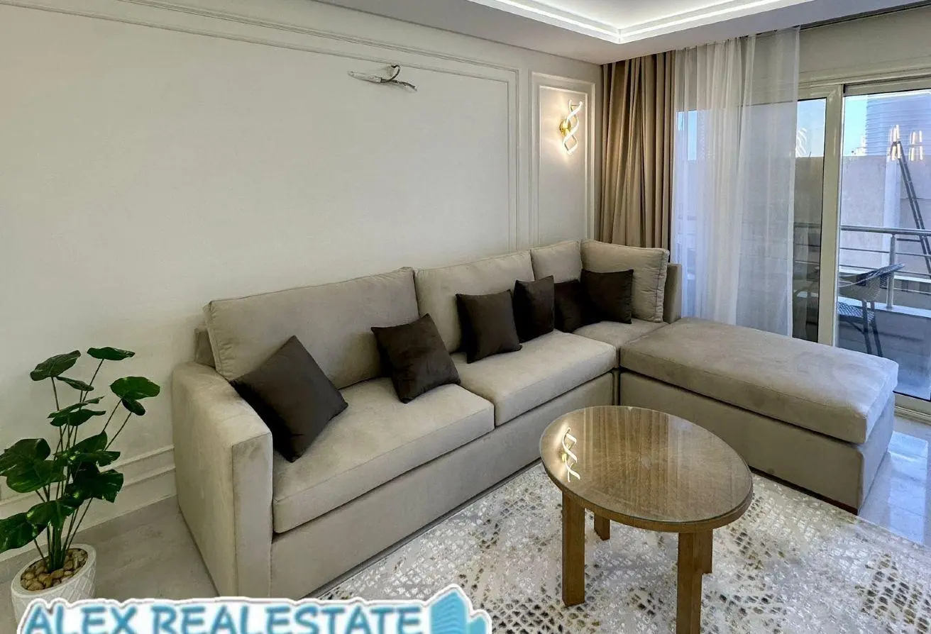 73489062 - Property Main Image