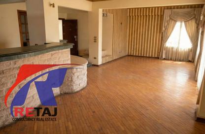Apartment - 3 Bedrooms - 2 Bathrooms for sale in Al Hadiqah Al Dawliyah - 7th District - Nasr City - Cairo