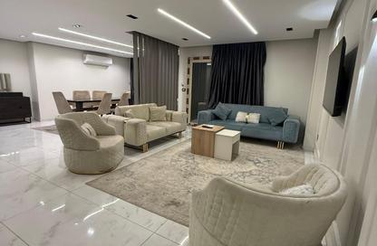 شقة - 3 - 3 للايجار في شارع البطل احمد عبد العزيز - المهندسين - الجيزة