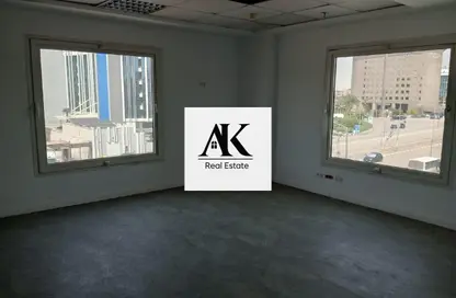 مساحات مكتبية - 3 غرف نوم - 2 حمامات للايجار في شارع مجمع البنوك - شارع التسعين الجنوبي - التجمع الخامس - مدينة القاهرة الجديدة - القاهرة