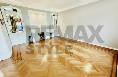 مساحات مكتبية - 4 غرف نوم - 2 حمامات للبيع في ميدان عمان - الدقي - الجيزة