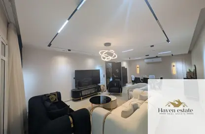 Apartment - 2 Bedrooms - 2 Bathrooms for rent in The Residences - New Cairo City - Cairo Apartment - 2 Bedrooms - 2 Bathrooms for rent in The Residences - New Cairo City - Cairo