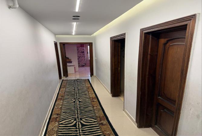 81838483 - Property Image 2