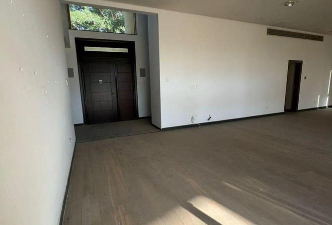 8611193 - Property Image 3