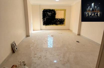 Apartment - 3 Bedrooms - 1 Bathroom for rent in Nasr City - Cairo