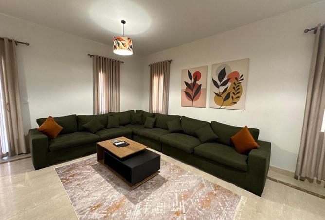 74313630 - Property Image 2