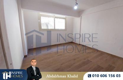 Apartment - 2 Bedrooms - 1 Bathroom for sale in Smouha - Hay Sharq - Alexandria
