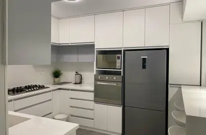 Apartment - 3 Bedrooms - 3 Bathrooms for sale in Stone Residence - 5th Settlement Compounds - The 5th Settlement - New Cairo City - Cairo