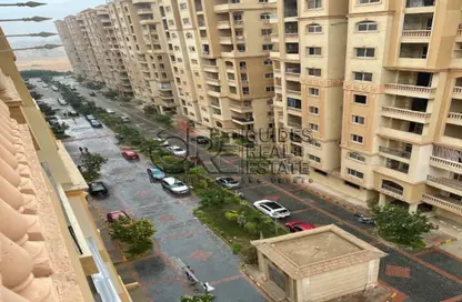 شقة - 2 غرف نوم - 2 حمامات للبيع في جولدن بارك - طريق مصر إسماعيلية الصحراوي - القاهرة شقة - 2 غرف نوم - 2 حمامات للبيع في جولدن بارك - طريق مصر إسماعيلية الصحراوي - القاهرة