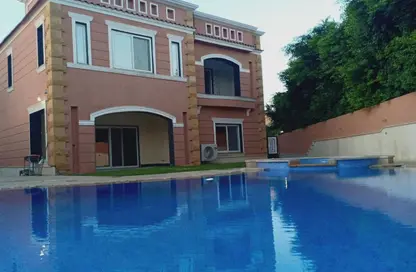 فيلا - 4 غرف نوم - 4 حمامات للبيع في كمبوند ريحانة - طريق الواحات - مدينة 6 أكتوبر - الجيزة