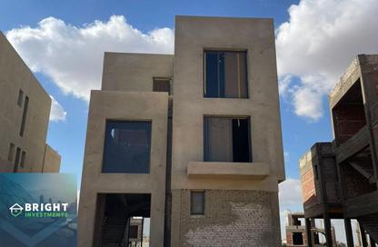 Villa - 4 Bedrooms - 4 Bathrooms for sale in Stei8ht - The 1st Settlement - New Cairo City - Cairo