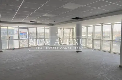 مساحات مكتبية - 1 حمام للبيع في ان  90  بيزنس كومبلكس - شارع التسعين الشمالي - التجمع الخامس - مدينة القاهرة الجديدة - القاهرة