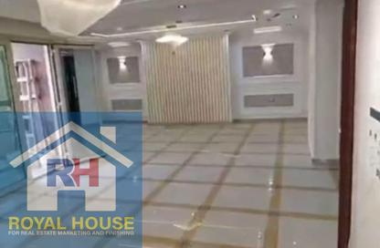 Apartment - 3 Bedrooms - 2 Bathrooms for sale in Abbas Al Akkad St. - 1st Zone - Nasr City - Cairo