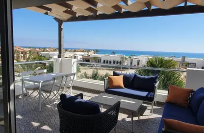 (بنتهاوس  (روف - 4 غرف نوم - 3 حمامات للايجار في الماظه باي - قسم مرسي مطروح - الساحل الشمالي