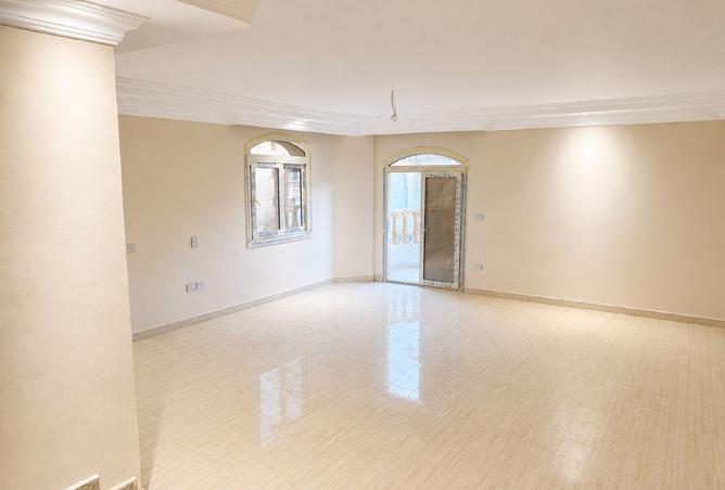 99803794 - Property Image 2