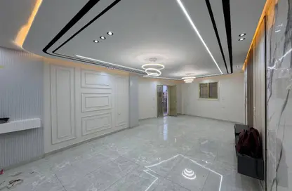 شقة - 3 غرف نوم - 3 حمامات للبيع في البوابة الرابعة - مينا - حدائق الاهرام - الجيزة