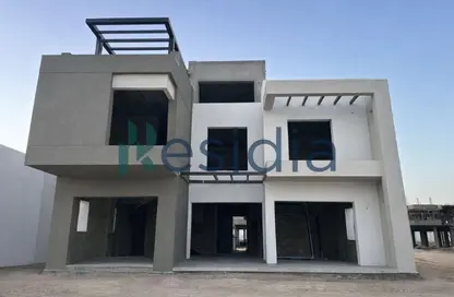 فيلا - 6 غرف نوم - 6 حمامات للبيع في ذا كراون - طريق مصر اسكندرية الصحراوي - مدينة 6 أكتوبر - الجيزة