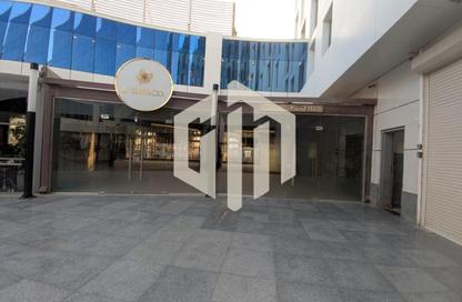 محل تجاري - استوديو - 2 حمامات للايجار في وسط القاهرة الجديدة - شارع التسعين الشمالي - التجمع الخامس - مدينة القاهرة الجديدة - القاهرة