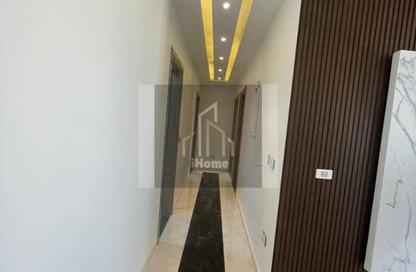 Apartment - 3 Bedrooms - 3 Bathrooms for rent in Garden Residence - Hyde Park - New Cairo City - Cairo