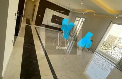 Apartment - 3 Bedrooms - 3 Bathrooms for rent in Garden Residence - Hyde Park - New Cairo City - Cairo