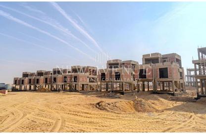 Townhouse - 3 Bedrooms - 4 Bathrooms for sale in Stei8ht - The 1st Settlement - New Cairo City - Cairo