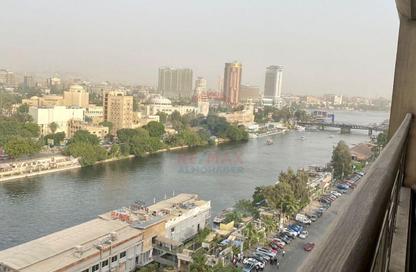 Apartment - 3 Bedrooms - 3 Bathrooms for rent in Nile Corniche St. - Al Agouza - Giza