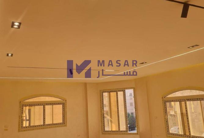 8604828 - Property Image 2