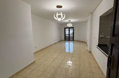 Apartment - 2 Bedrooms - 1 Bathroom for sale in Tabarak - Zahraa El Maadi - Hay El Maadi - Cairo Apartment - 2 Bedrooms - 1 Bathroom for sale in Tabarak - Zahraa El Maadi - Hay El Maadi - Cairo