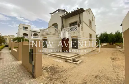 Villa - 3 Bedrooms - 3 Bathrooms for sale in Hyde Park - New Cairo City - Cairo