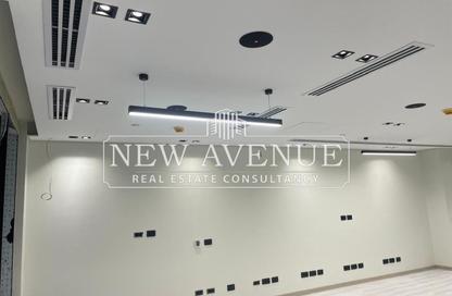 Office Space - 2 Bedrooms - 1 Bathroom for rent in Hyde Park Business District Mall - South Teseen St. - The 5th Settlement - New Cairo City - Cairo