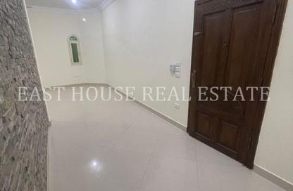 Apartment - 3 Bedrooms - 2 Bathrooms for rent in Ganoob El Acadimia - New Cairo City - Cairo
