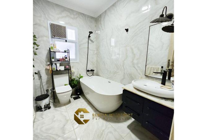 8606009 - Property Image 2