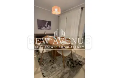 Apartment - 2 Bedrooms - 2 Bathrooms for sale in Palm Hills Village Gate - South Investors Area - New Cairo City - Cairo