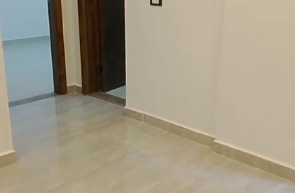 شقة - 3 غرف نوم - 1 حمام للايجار في شارع دكتور ياسين عبد الغفار - المنطقة ج - حى جنوب الاكايمية - مدينة القاهرة الجديدة - القاهرة