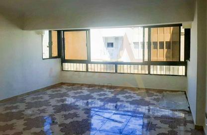 شقة - 2 غرف نوم - 1 حمام للبيع في سموحة - حي شرق - الاسكندرية