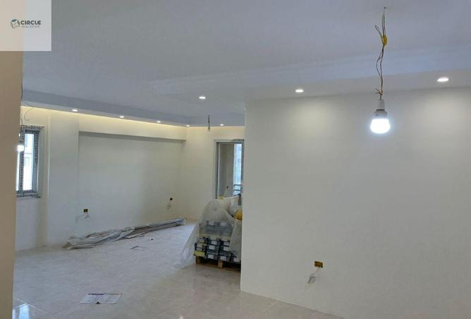 70623189 - Property Image 3