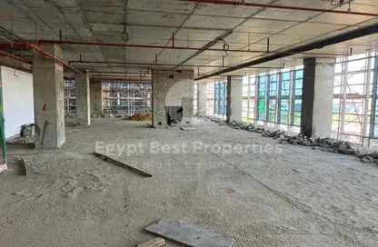 مساحات مكتبية - 8 غرف نوم - 4 حمامات للبيع في وان نانيتي - شارع التسعين الجنوبي - التجمع الخامس - مدينة القاهرة الجديدة - القاهرة