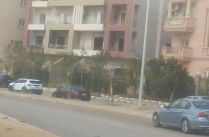 Apartment - 3 Bedrooms - 3 Bathrooms for sale in 1st Neighborhood - 5th Area - Shorouk City - Cairo