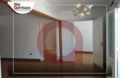 شقة - 3 غرف نوم - 1 حمام للايجار في ثروت - حي شرق - الاسكندرية