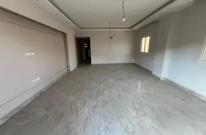 شقة - 3 غرف نوم - 3 حمامات للبيع في الحي التاسع - مدينة العبور - القليوبية