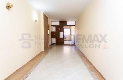 Apartment - 2 Bedrooms - 1 Bathroom for sale in Smouha - Hay Sharq - Alexandria Apartment - 2 Bedrooms - 1 Bathroom for sale in Smouha - Hay Sharq - Alexandria
