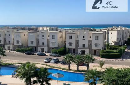شاليه - 2 - 2 للبيع في أمواج - سيدي عبد الرحمن - الساحل الشمالي