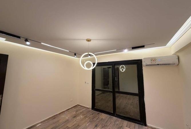 98832913 - Property Image 2