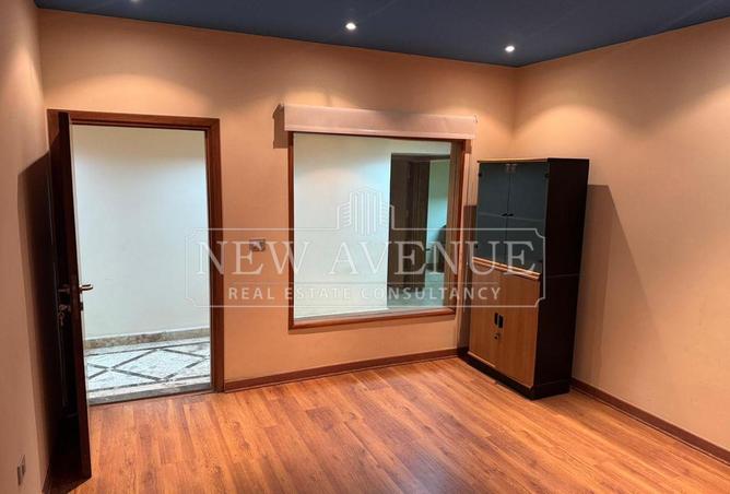 98834422 - Property Image 3