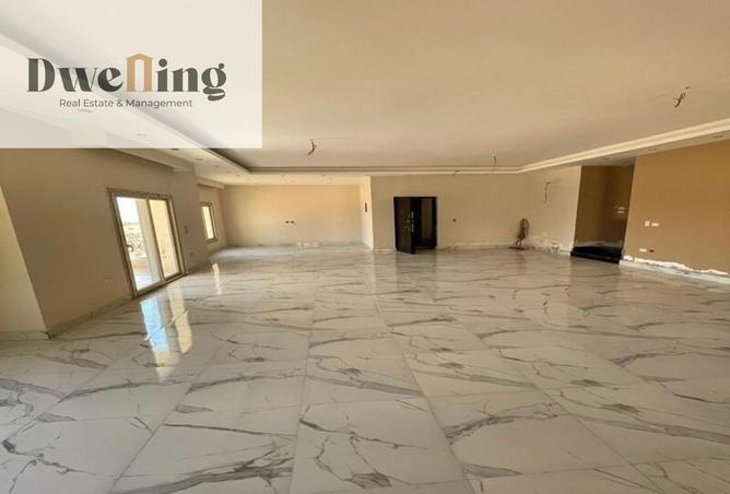 67733100 - Property Image 2